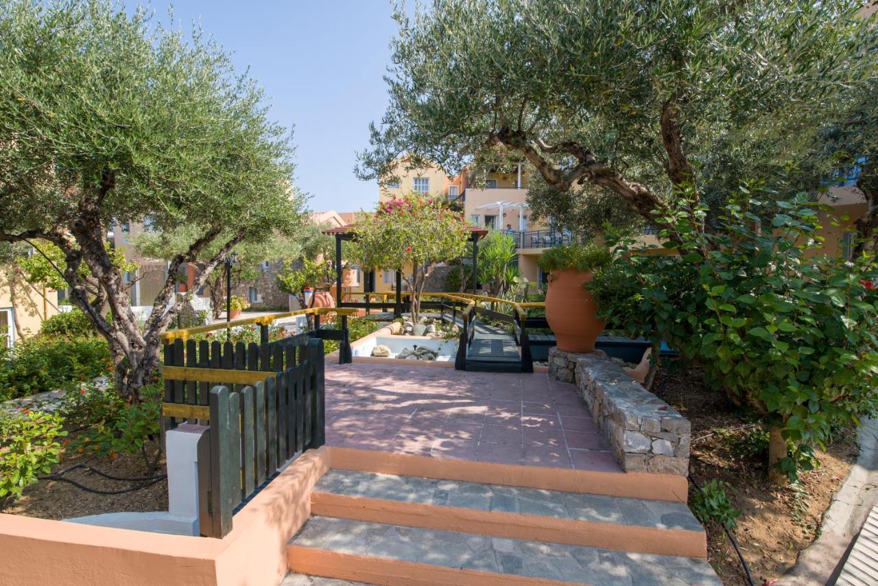 Stefan Village Hotel Agia Marina  Bagian luar foto