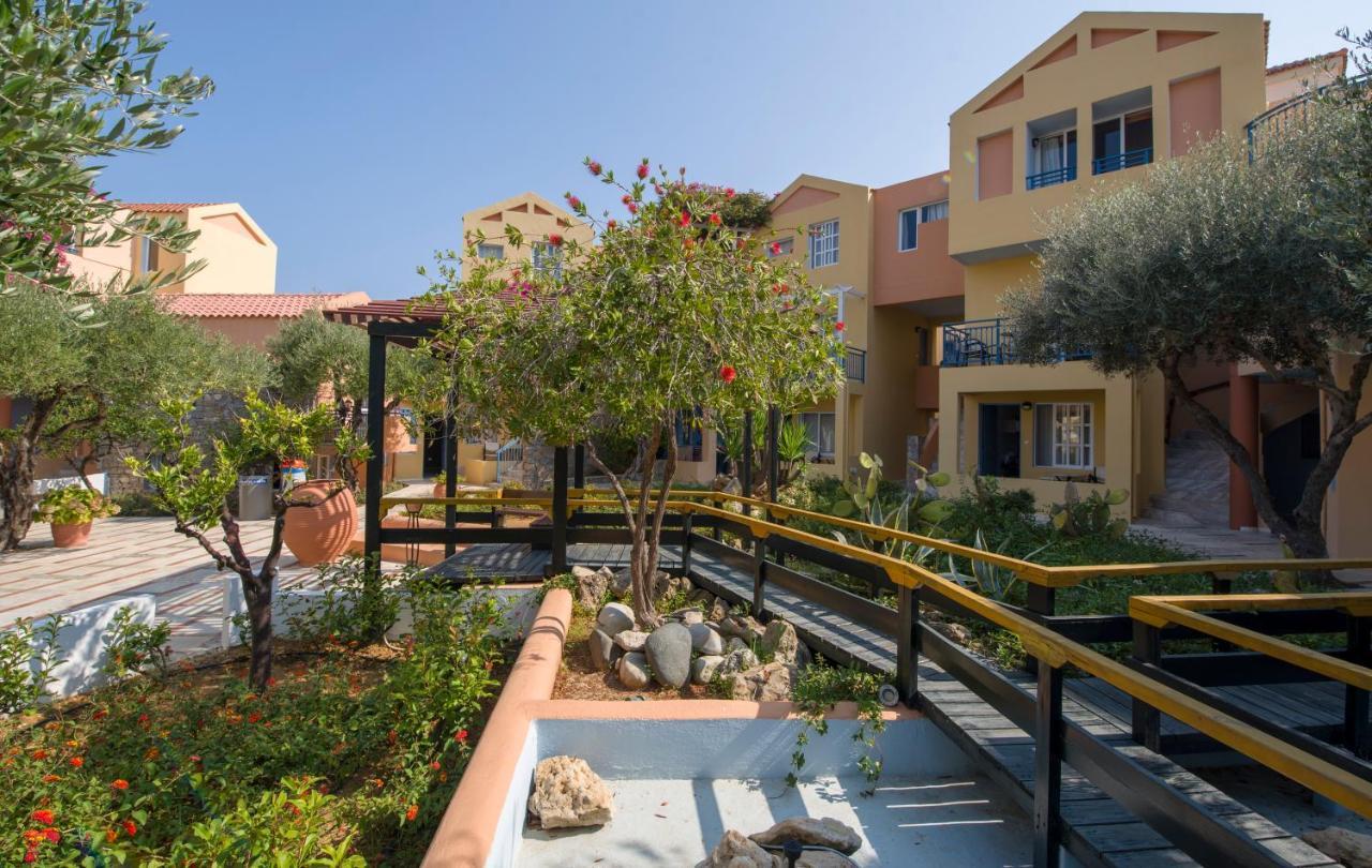 Stefan Village Hotel Agia Marina  Bagian luar foto